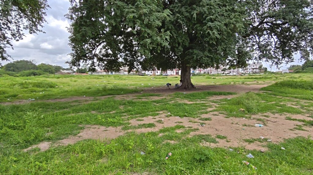 Andoleలో 14 ఎకరాల Red Soil Land for Sale